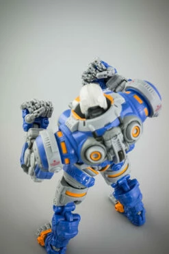 Astrobots A-01 Apollo (2023 Reissue) -Toy Dojo 04 11 apollo hands 02 78005