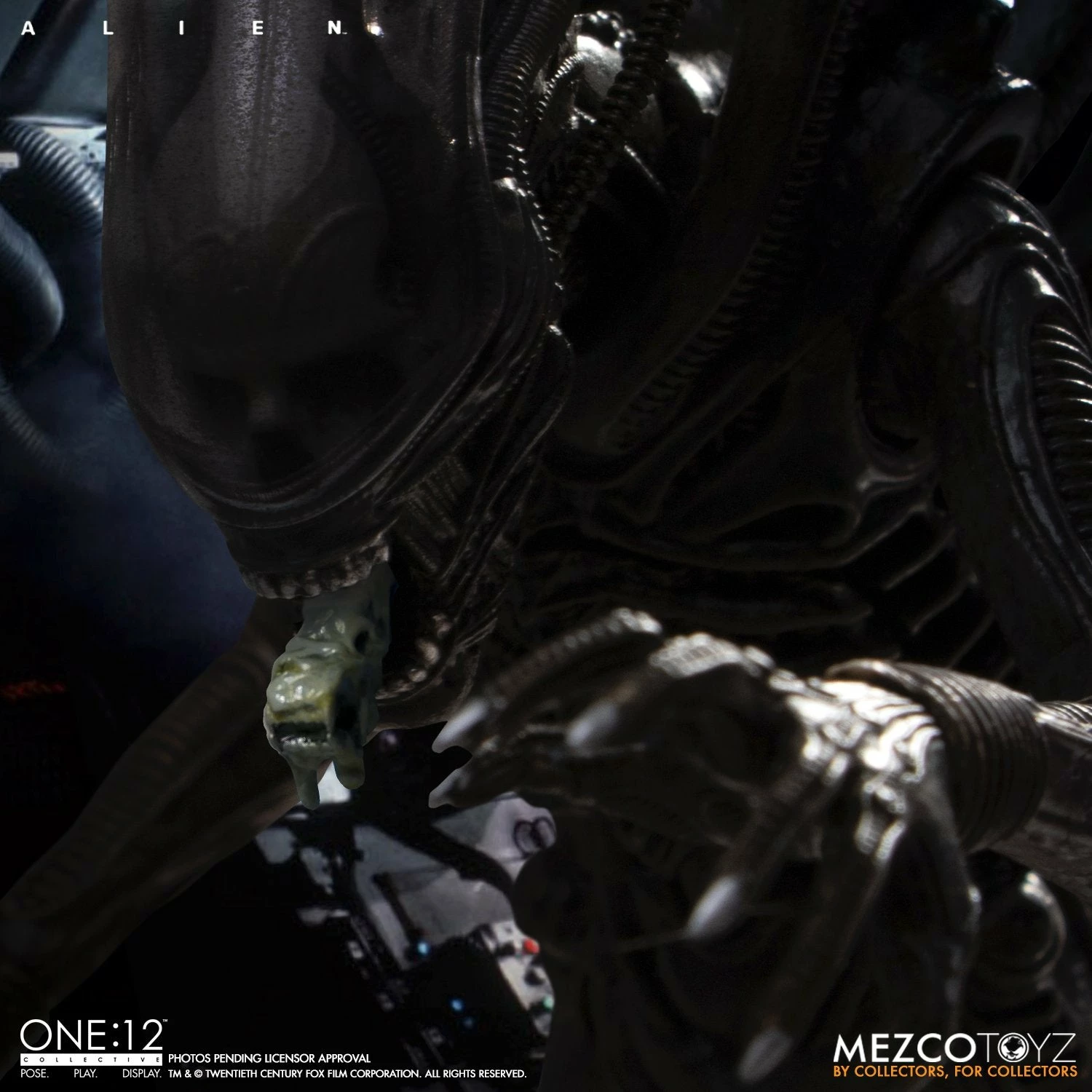 Mezco Toys ONE:12 Collective - Alien 8 Mezco Toys ONE:12 Collective - Alien - Image 8