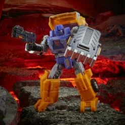 Hasbro Transformers War For Cybertron: Kingdom Deluxe Huffer
