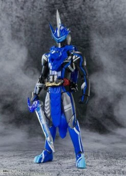 Bandai S.H. Figuarts Kamen Rider Saber - Kamen Rider Blades Lion Senki -Toy Dojo 71UmDLElQLL. AC SL1200