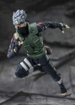 Bandai S.H. Figuarts Naruto: Shippuden - Kakashi Hatake (Famed Sharingan Hero) 10 Bandai S.H. Figuarts Naruto: Shippuden - Kakashi Hatake (Famed Sharingan Hero) -Toy Dojo 9dd18a8b 4aa8 405a 9ae0 b88983e82359