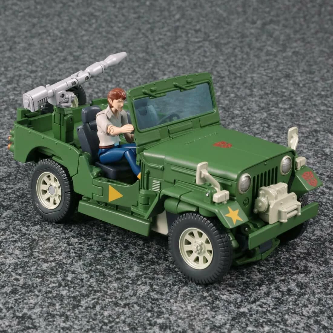 Transformers Masterpiece MP-47 Autobot Hound 9 Transformers Masterpiece MP-47 Autobot Hound - Image 9