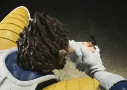 Bandai S.H. Figuarts Dragon Ball Z - Great Ape Vegeta -Toy Dojo SHF 13 59355.1581203622.1280.1280