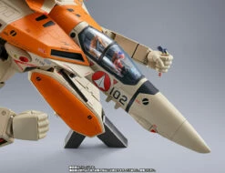 Bandai DX Chogokin Macross 1/48 Scale VF-1D Valkyrie & Fan Racer -Toy Dojo Vf 1D 05