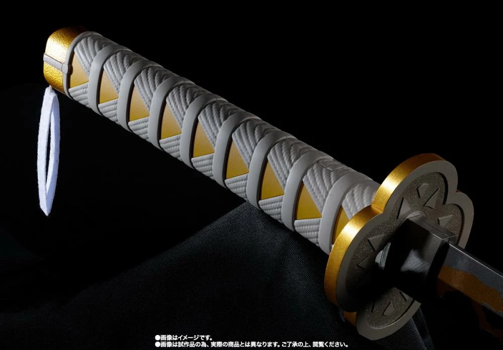 Bandai Demon Slayer: Kimetsu No Yaiba Proplica - Agatsuma Zenitsu Nichirin Sword 7 Bandai Demon Slayer: Kimetsu No Yaiba Proplica - Agatsuma Zenitsu Nichirin Sword - Image 7