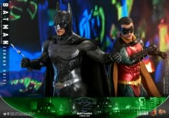 Hot Toys Movie Masterpiece 1/6 Scale Figure - Batman: Forever - Batman (Sonar Suit) 37 Hot Toys Movie Masterpiece 1/6 Scale Figure - Batman: Forever - Batman (Sonar Suit) -Toy Dojo batman sonar suit dc comics gallery 60198e9daf738 81623