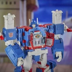 Hasbro Transformers Studio Series 86 - Commander Ultra Magnus -Toy Dojo c9a598bd ad2e 47e8 858d d59d10d25ed2