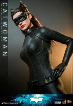 Hot Toys Movie Masterpiece 1/6 Scale Figure - Catwoman (The Dark Knight Trilogy) -Toy Dojo catwoman dc comics gallery 61b0332b7e449