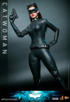 Hot Toys Movie Masterpiece 1/6 Scale Figure - Catwoman (The Dark Knight Trilogy) -Toy Dojo catwoman dc comics gallery 61b0f469c5969