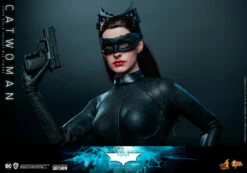 Hot Toys Movie Masterpiece 1/6 Scale Figure - Catwoman (The Dark Knight Trilogy) -Toy Dojo catwoman dc comics gallery 61b0f46a72e2e