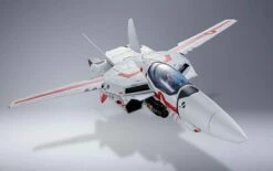 Bandai DX Chogokin Macross 1/48 Scale VF-1J Valkyrie (Hikaru Ichijo) -Toy Dojo dx chogokin vf 1j 11 62461