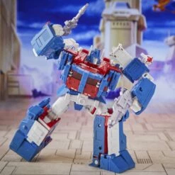 Hasbro Transformers Studio Series 86 - Commander Ultra Magnus -Toy Dojo e8533ee9 d3d3 403c 865a 38a7ac5ecf40