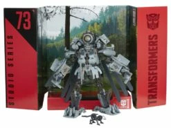 Hasbro Transformers Studio Series 73 - Leader Grindor & Ravage -Toy Dojo grindor04
