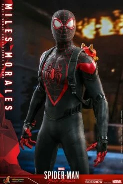Hot Toys Video Game Masterpiece 1/6 Scale Figure - Miles Morales (Marvel’s Spider-Man: Miles Morales) -Toy Dojo miles morales marvel gallery 5fad82dbf268c 43443