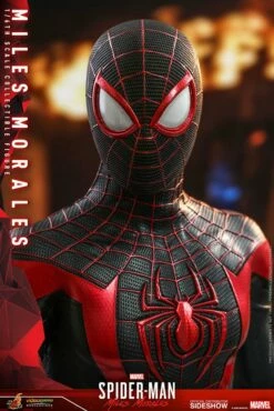 Hot Toys Video Game Masterpiece 1/6 Scale Figure - Miles Morales (Marvel’s Spider-Man: Miles Morales) -Toy Dojo miles morales marvel gallery 5fad831538d36 91325