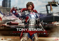 Hot Toys Sixth Scale Figure - Tony Stark (Mark V Suit Up Version) Standard Ed. - (Iron Man 2)